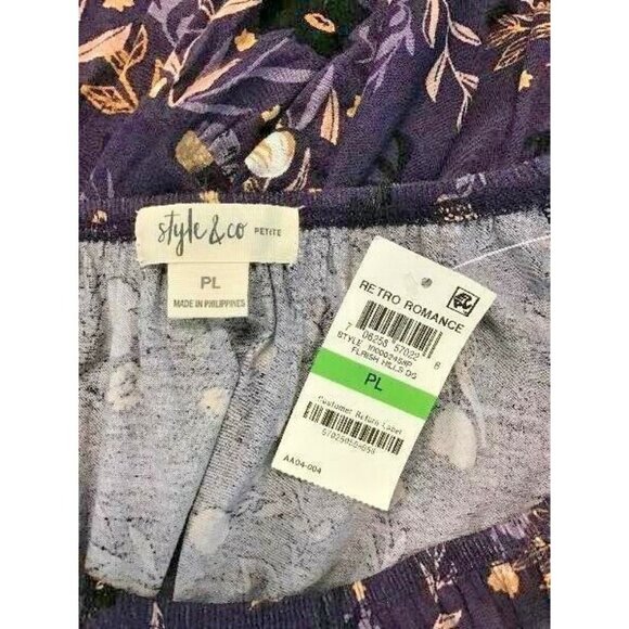 Style & Company Top Petite Large Purple Floral Sco - Picture 4 of 5